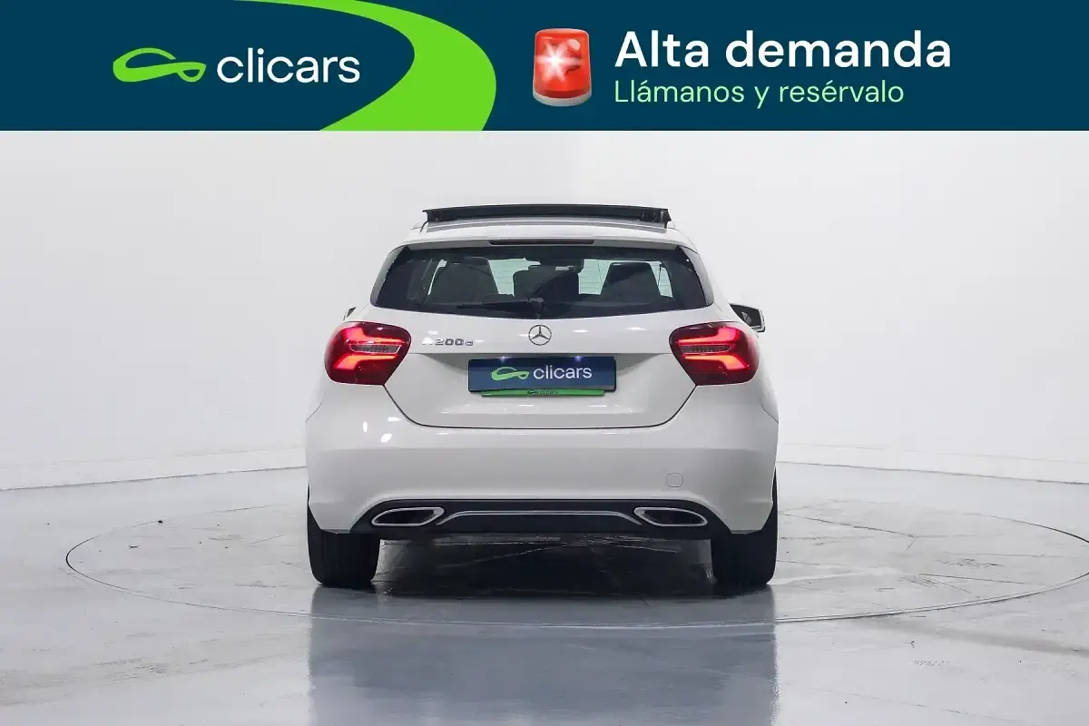 Usado Mercedes A200 136 CV (100 kW) 2017 Blanco Utilitario