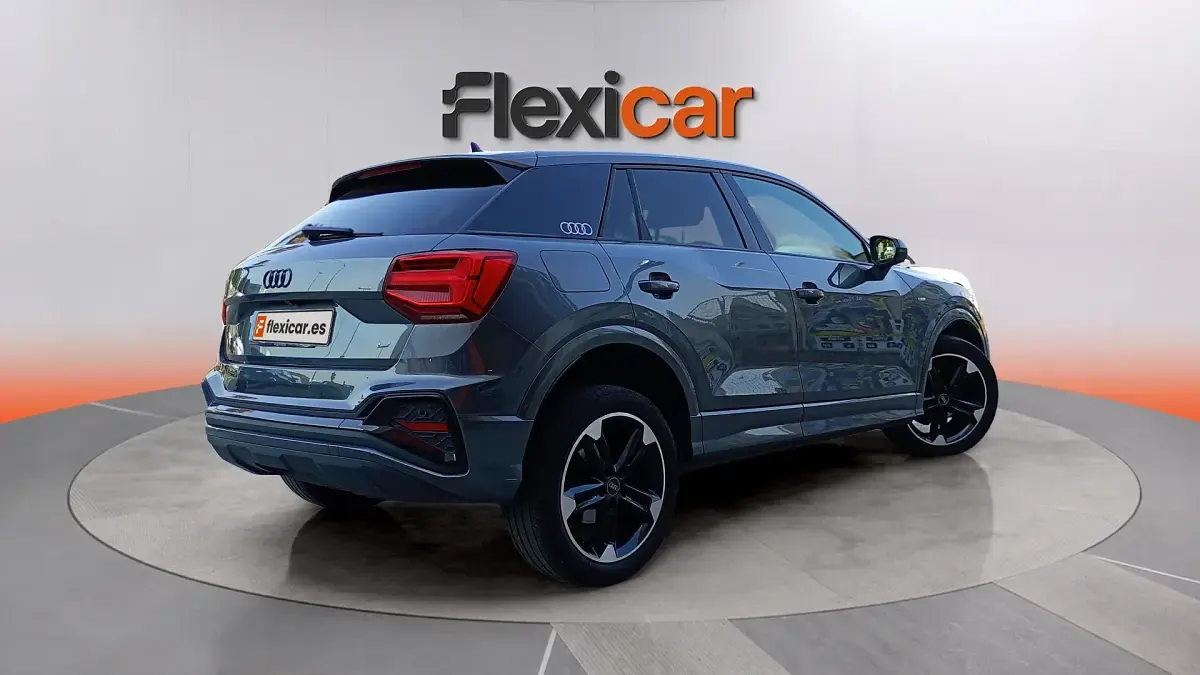 Usado Audi Q2 Premium 116 CV (85 kW) 2021 Gris SUV