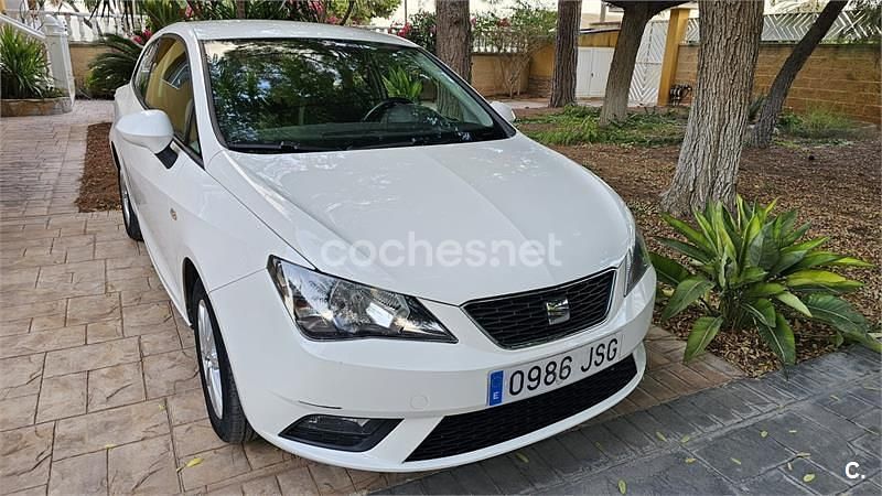 Blanco Usado 2016 Seat Ibiza SC CONNECT Utilitario | 5700 € (Precio justo) - Imagen 1/4