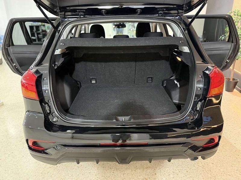 Usado Mitsubishi ASX Motion 114 CV (83 kW) 2018 Negro SUV