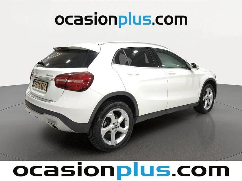 Usado Mercedes GLA220 177 CV (130 kW) 2018 Blanco SUV