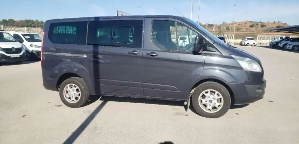 Usado Ford Transit Custom 125 CV (91 kW) 2013 Gris Van