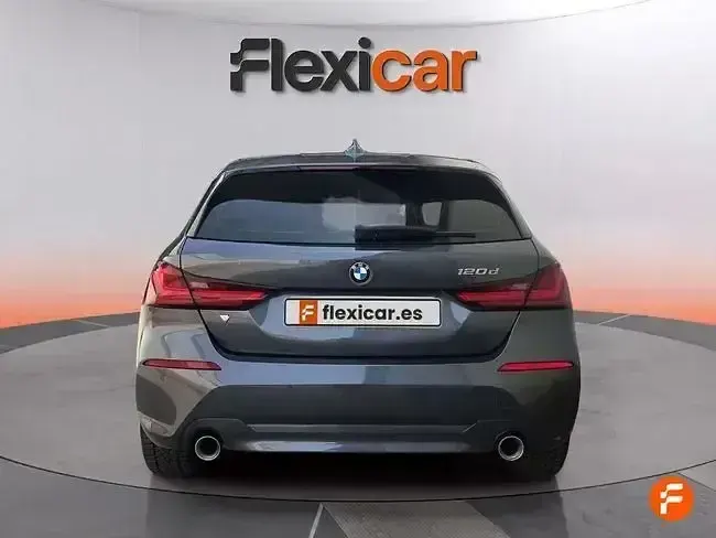 Begagnad BMW 120 190 HK (139 kW) 2020 Grå Halvkombi