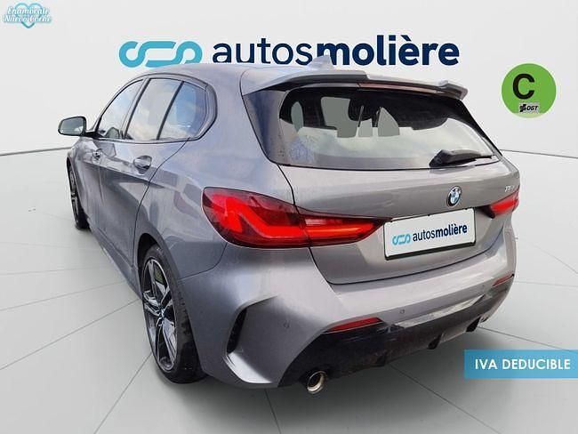 Usado BMW 118 Comfort Edition 140 CV (102 kW) 2023 Gris Utilitario
