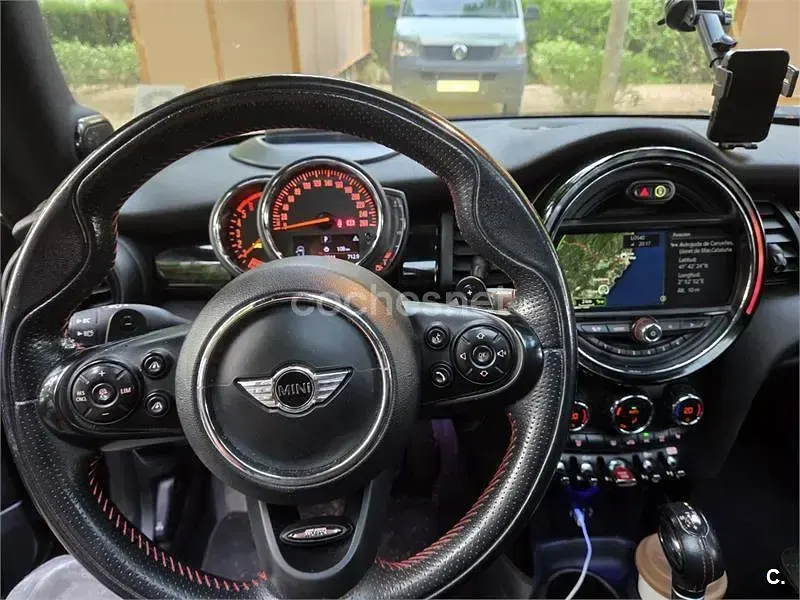 Usado Mini Cooper SD 170 CV (125 kW) 2018 Negro Utilitario