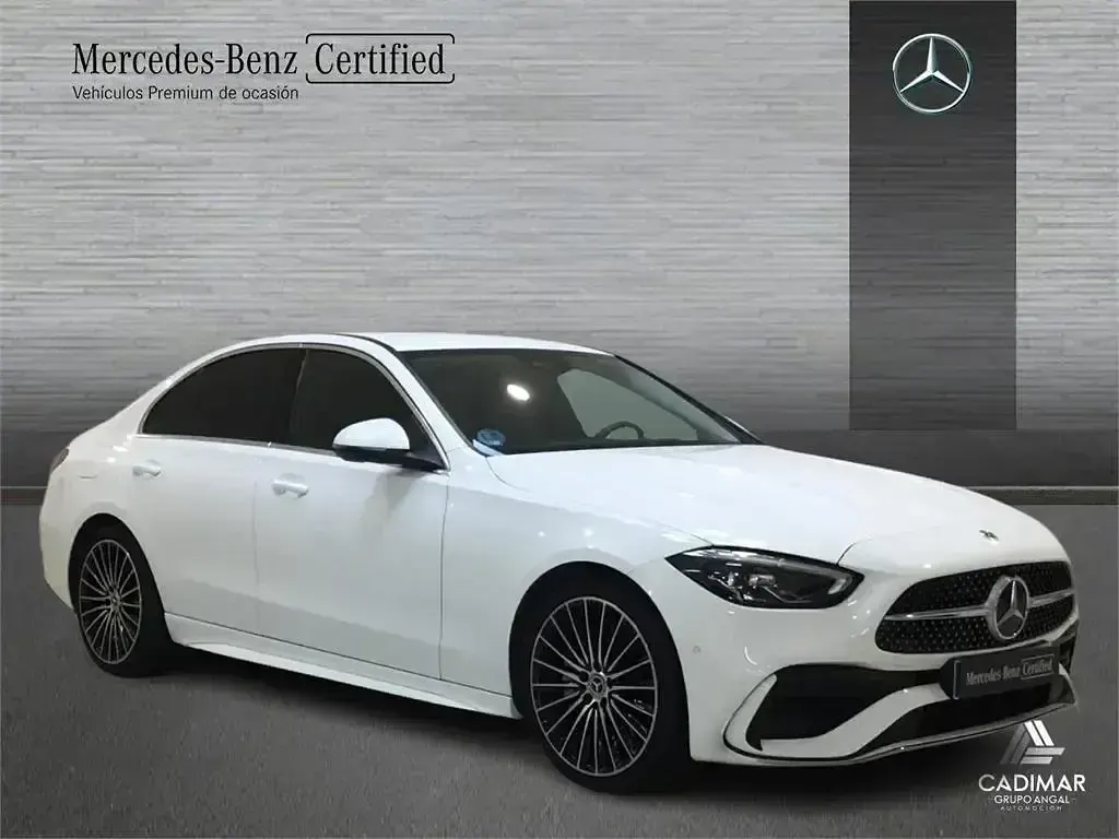 Usado Mercedes C200 AMG line 163 CV (119 kW) 2024 Blanco Berlina