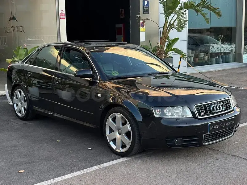 Usado Audi S4 344 CV (253 kW) 2003 Negro Berlina