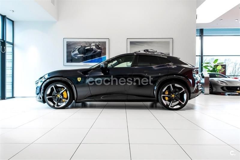 Negro Usado 2024 Ferrari Purosangue SUV | 605.000 € - Imagen 1/4