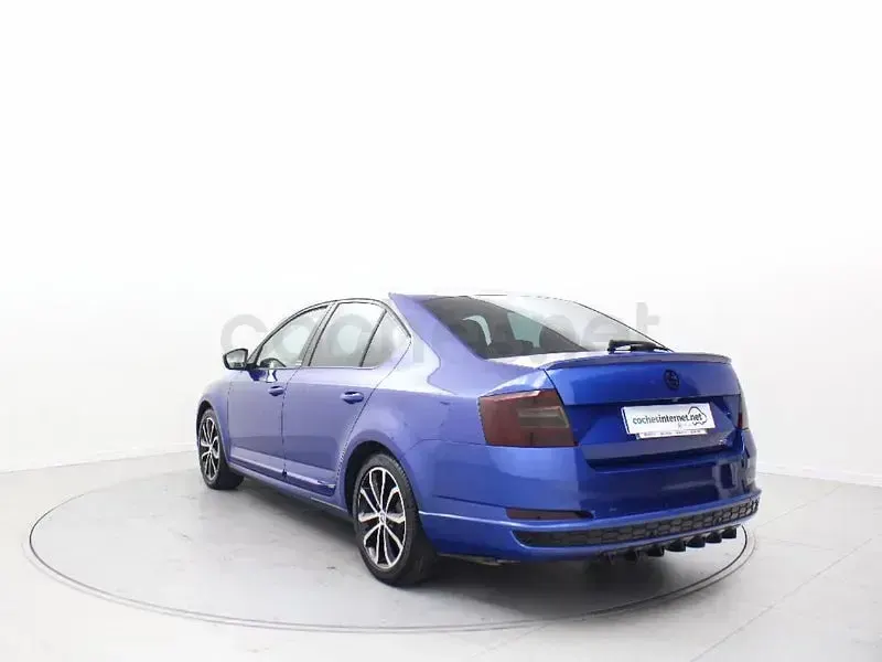 Usado Skoda Octavia Style 180 CV (132 kW) 2017 Azul Berlina