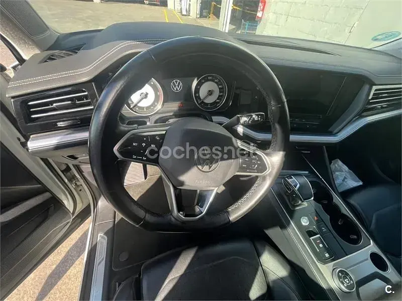 Usado VW Touareg 231 CV (169 kW) 2021 Blanco SUV