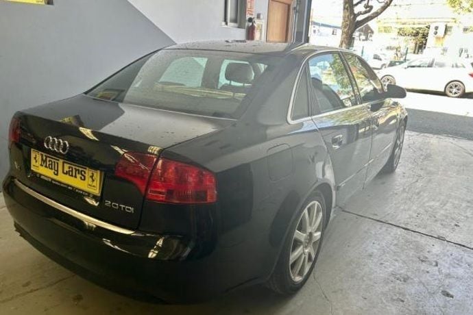 Usado Audi A4 S-Line 140 CV (102 kW) 2007 Berlina