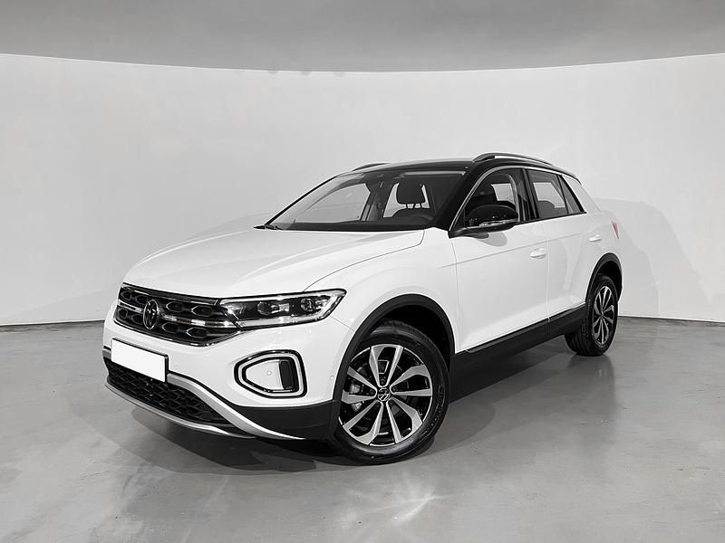 Blanco puro / techo negro Usado 2024 VW T-Roc Design SUV | 25.490 € (Caro) - Imagen 1/4