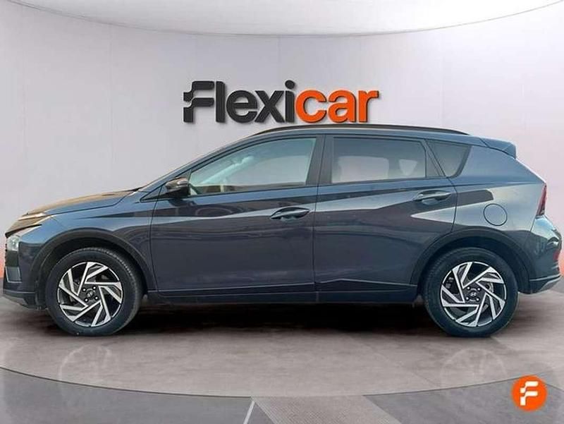 Usado Hyundai Bayon 84 CV (61 kW) 2024 Gris SUV