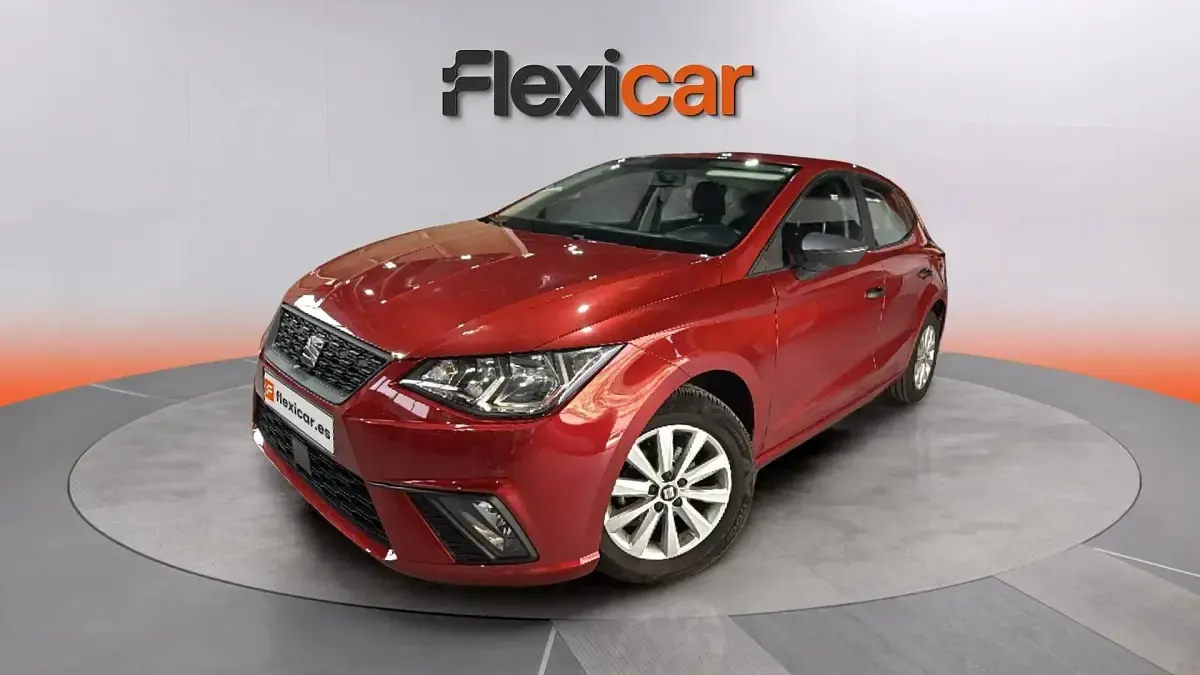 Usado Seat Ibiza Reference 90 CV (66 kW) 2019 Granate Utilitario