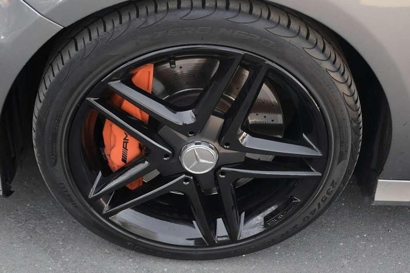 Usado Mercedes A45 AMG AMG 360 CV (264 kW) 2014 Gris Utilitario