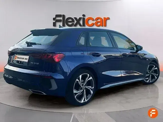 Usado Audi A3 Sportback 150 CV (110 kW) 2021 Azul Utilitario