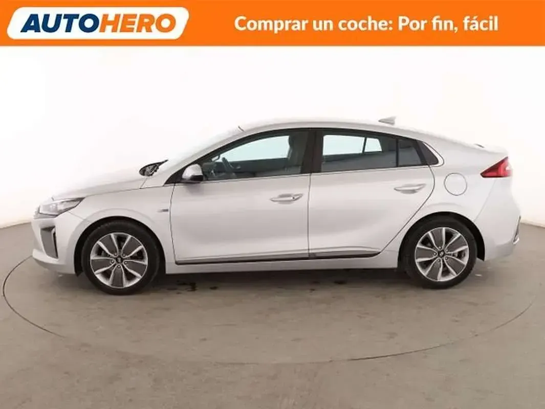Usado Hyundai Ioniq 141 CV (103 kW) 2017 Gris Utilitario