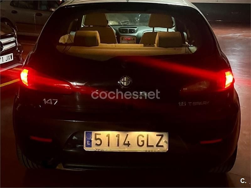 Usado Alfa Romeo 147 Distinctive 105 CV (77 kW) 2009 Negro Utilitario