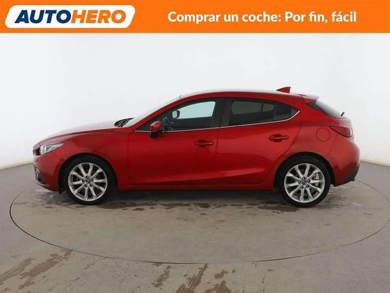 Usado Mazda 3 Luxury 120 CV (88 kW) 2016 Rojo Utilitario