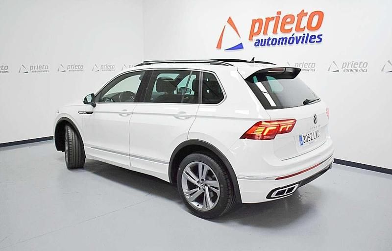 Usado VW Tiguan R-line 150 CV (110 kW) 2022 Blanco SUV