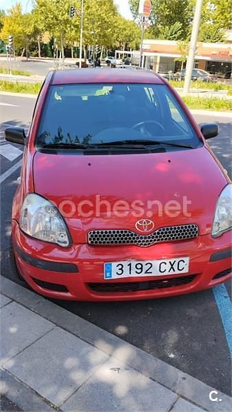 Rojo Usado 2004 Toyota Yaris Luna Berlina | 2500 € (Super precio) - Imagen 1/3