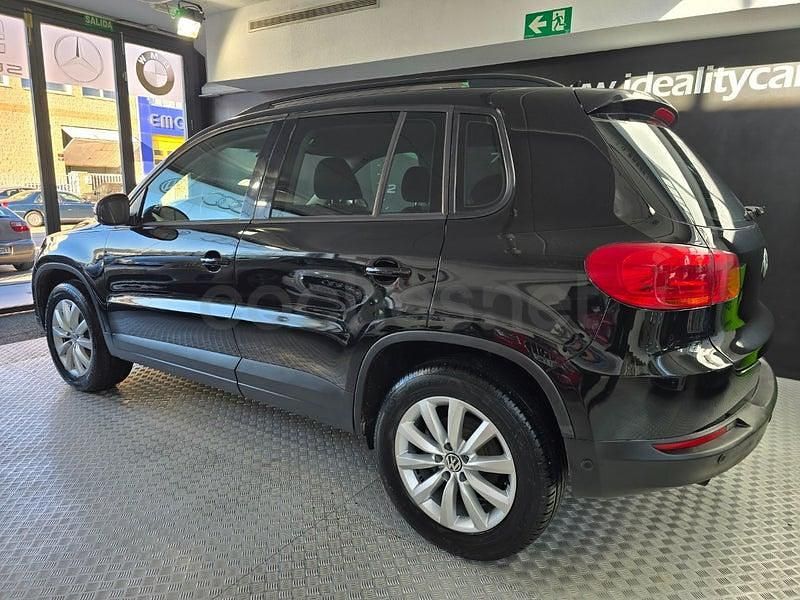 Usado VW Tiguan 140 CV (102 kW) 2013 Negro SUV