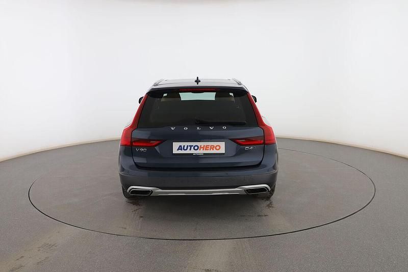 Usado Volvo V90 CC 190 CV (139 kW) 2019 Azul Familiar