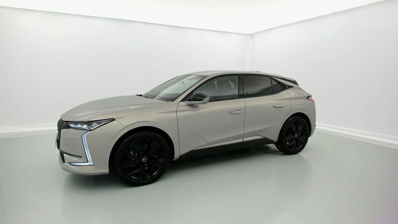 Usado DS Automobiles DS4 Performance Line Plus 225 CV (165 kW) 2022 Perla de cristal SUV