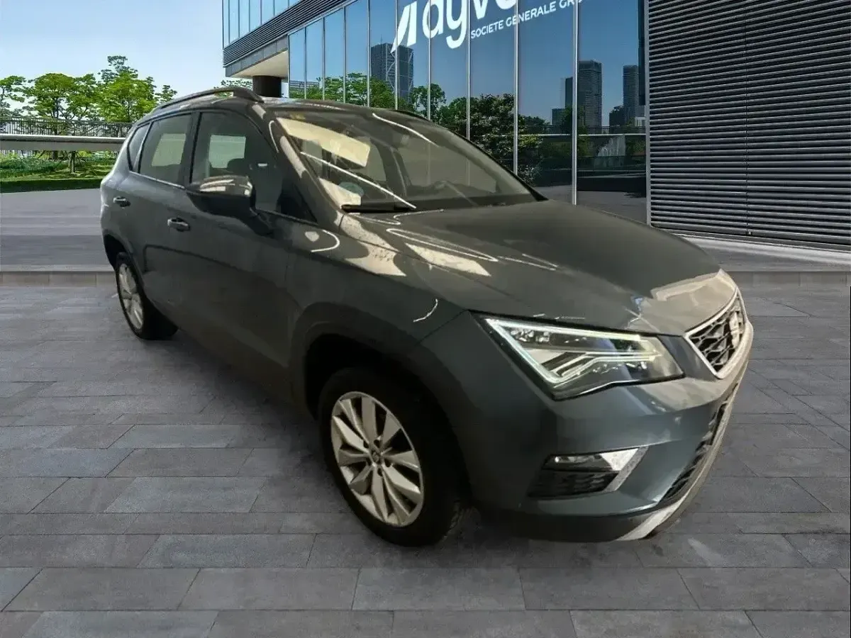 Usado Seat Ateca Ecomotive 116 CV (85 kW) 2020 Gris SUV