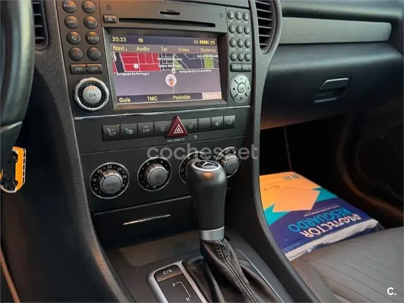 Usado Mercedes SLK200 Edition 184 CV (135 kW) 2011 Gris / plata Descapotable