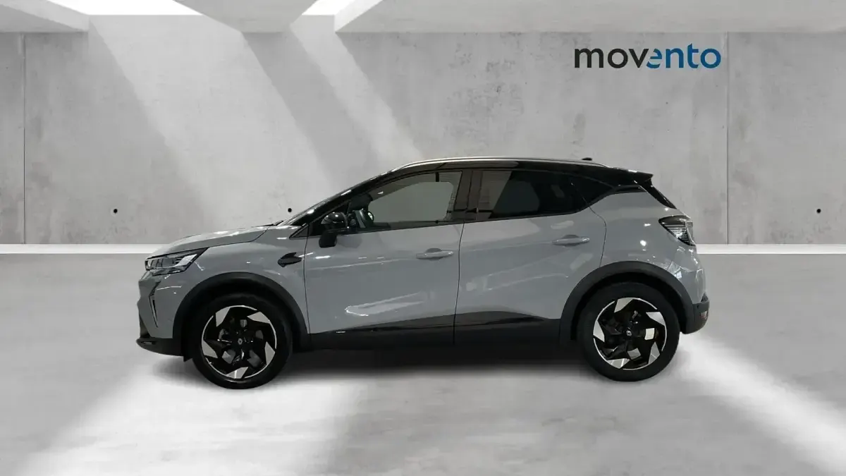 Usado Renault Captur Techno 100 CV (73 kW) 2025 Gris SUV