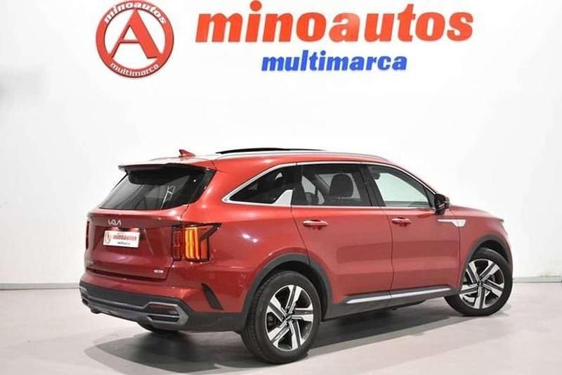 Usado Kia Sorento 230 CV (169 kW) 2024 Rojo SUV