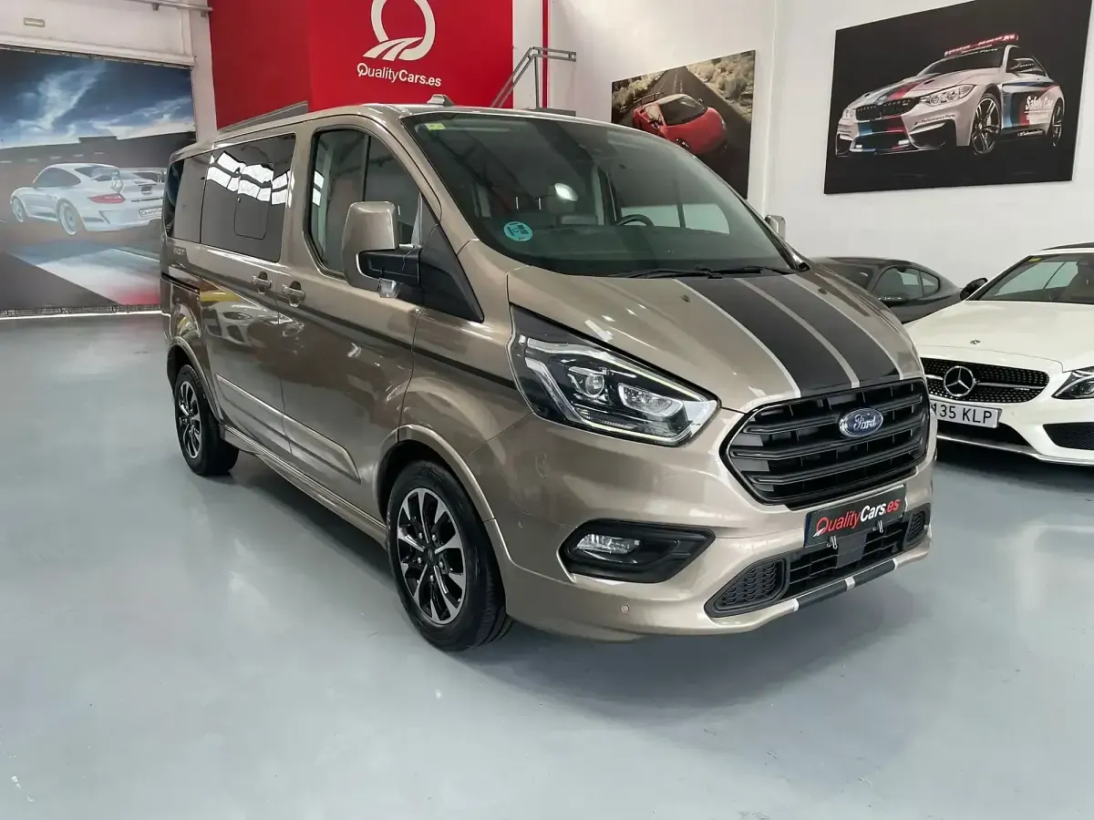 Usado Ford Transit Custom Nugget 185 CV (136 kW) 2022 Beige Familiar