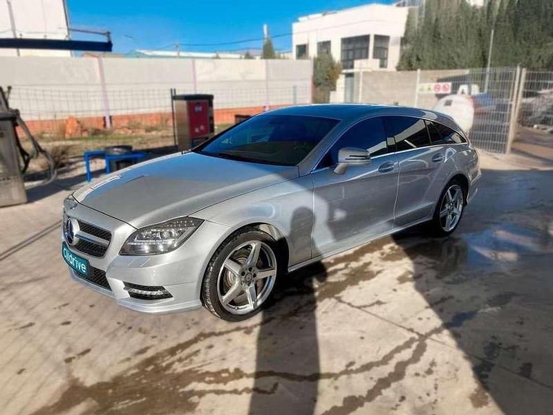 Usado Mercedes CLS350 Shooting Brake 258 CV (189 kW) 2015 Gris Familiar