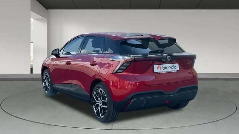 Usado MG MG4 EV Luxury 150 kW (204 HP) 2025 Vermelho Citadino