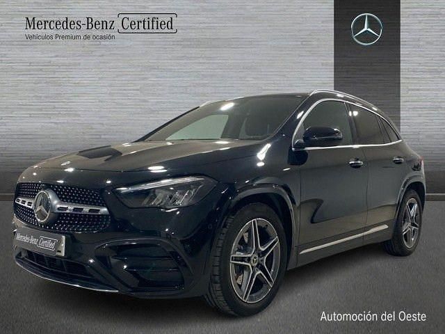 Usado Mercedes GLA250 AMG line 218 CV (160 kW) 2025 Negro noche SUV