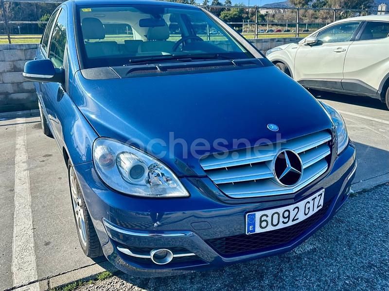 Azul Usado 2010 Mercedes B180 Monovolumen | 6990 € (Precio justo) - Imagen 1/4
