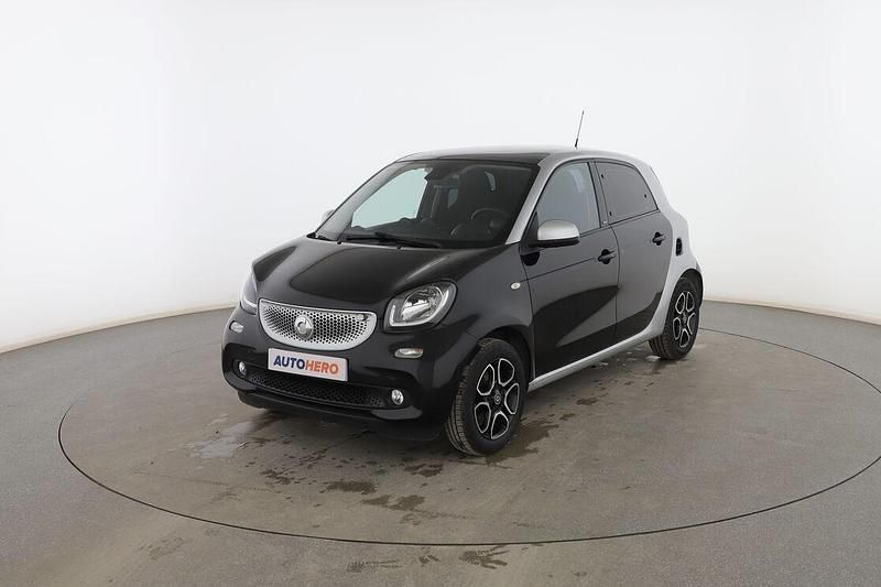 Negro Usado 2016 Smart ForFour Basis Utilitario | 10.899 € (Precio justo) - Imagen 1/3