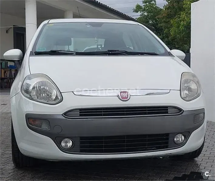 Używany Fiat Punto Evo Dynamic 105 KM (77 kW) 2010 Biały Hatchback