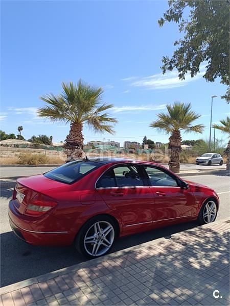 Rojo Usado 2009 Mercedes C180 Berlina | 8400 € (Precio justo) - Imagen 1/4