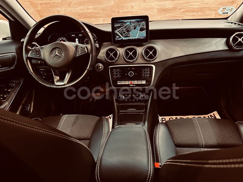 Usado Mercedes GLA200 150 HP (110 kW) 2020 Branco SUV