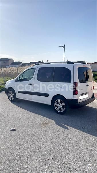 Usado Citroën Berlingo Attraction 95 CV (69 kW) 2012 Blanco Monovolumen