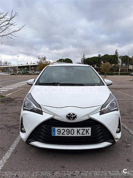 Usado Toyota Yaris 111 CV (81 kW) 2019 Blanco Berlina