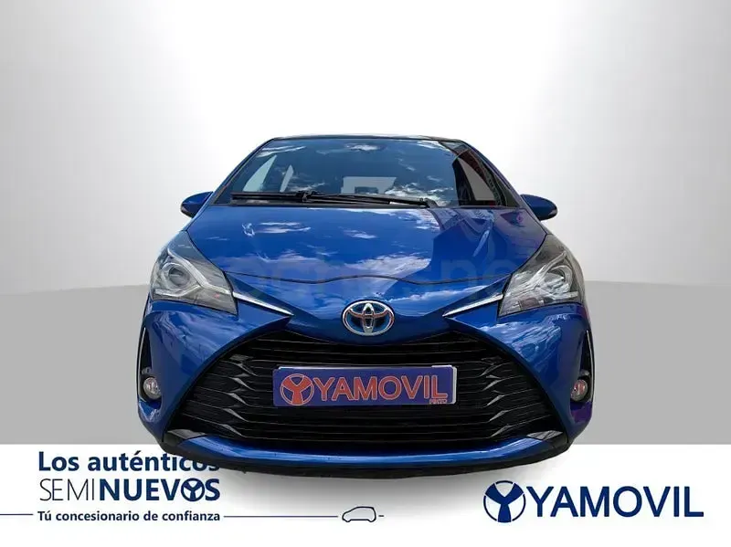 Usado Toyota Yaris Hybrid Advance 100 CV (73 kW) 2018 Azul Berlina
