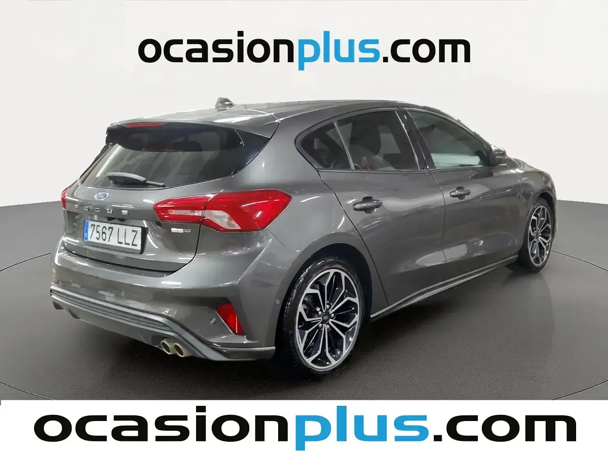 Usado Ford Focus ST-Line 125 CV (91 kW) 2020 Gris Berlina