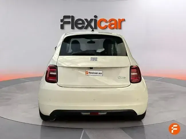 Usado Fiat 500e Icon 86 kW (118 CV) 2021 Blanco Utilitario