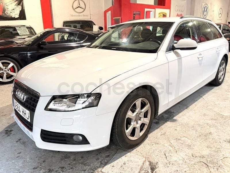 Usado Audi A4 136 CV (100 kW) 2012 Blanco Familiar