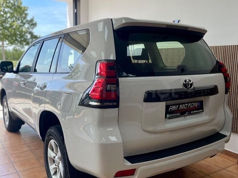 Usado Toyota Land Cruiser 177 CV (130 kW) 2019 Blanco SUV