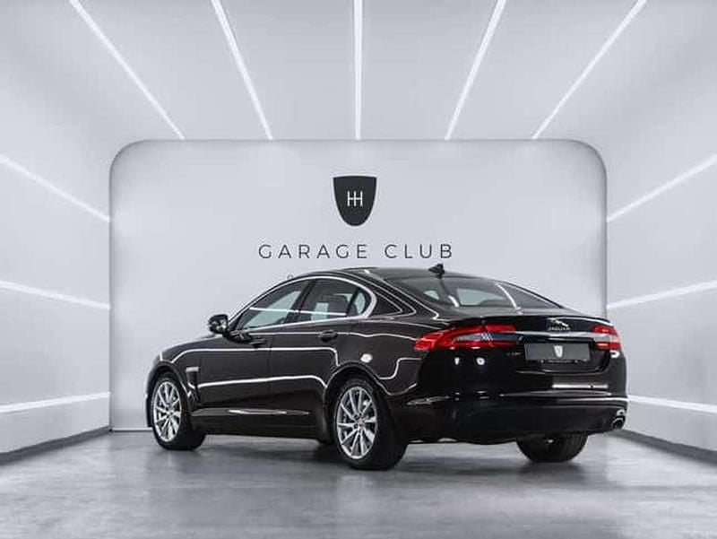 Usado Jaguar XF Sportbrake Luxury 200 CV (147 kW) 2015 Familiar