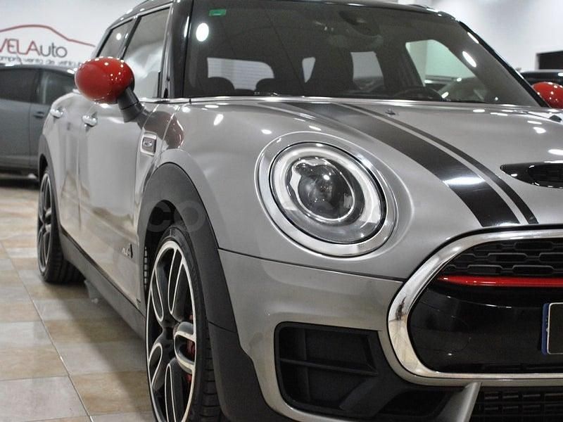Usado Mini John Cooper Works Clubman 231 CV (169 kW) 2017 Gris / plata Familiar